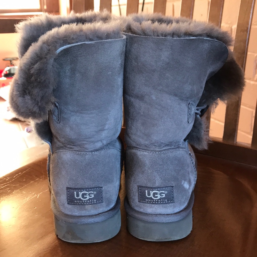 UGG Australia Bailey Button Women’s Size 10 Boots